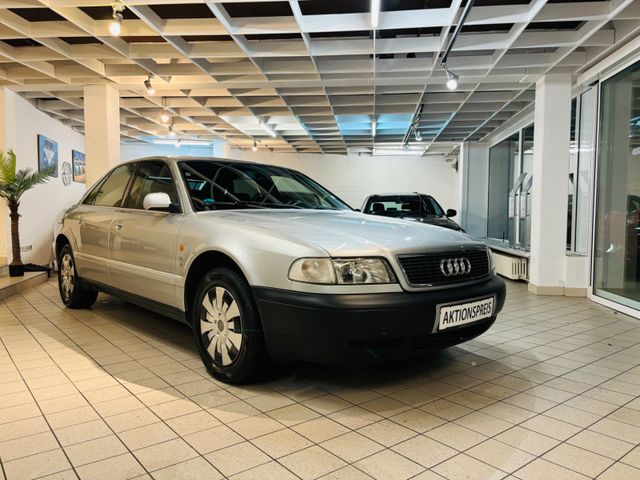 Audi A8 3.7 quattro tiptronic