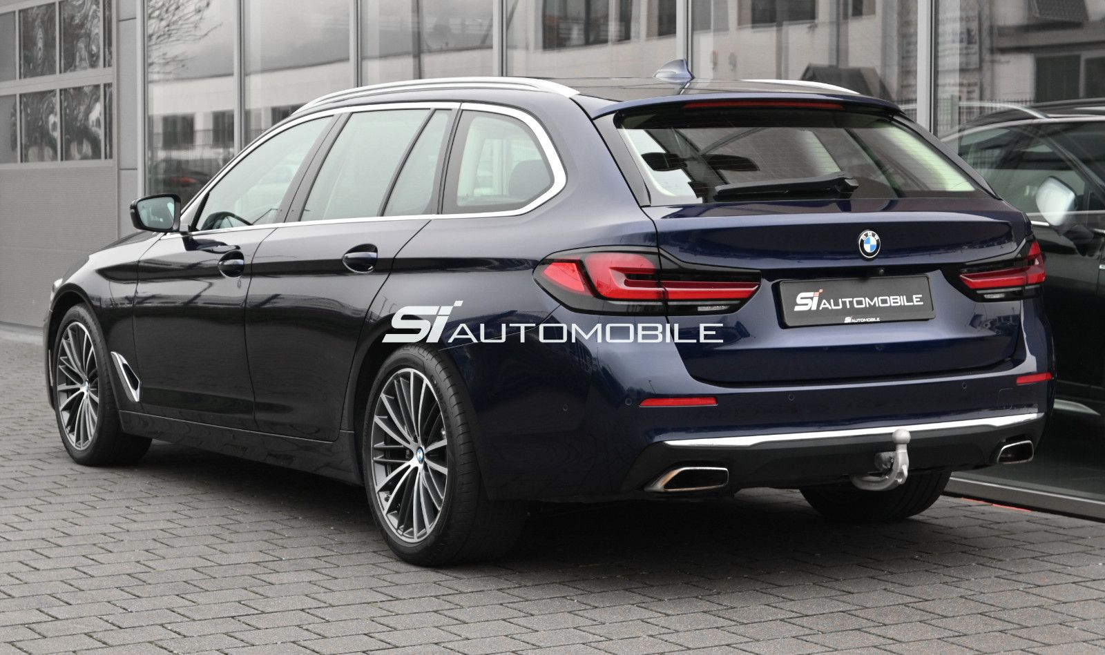 Fahrzeugabbildung BMW 530d xDr. Touring Luxury °UVP 100.360€°TRAUM°360