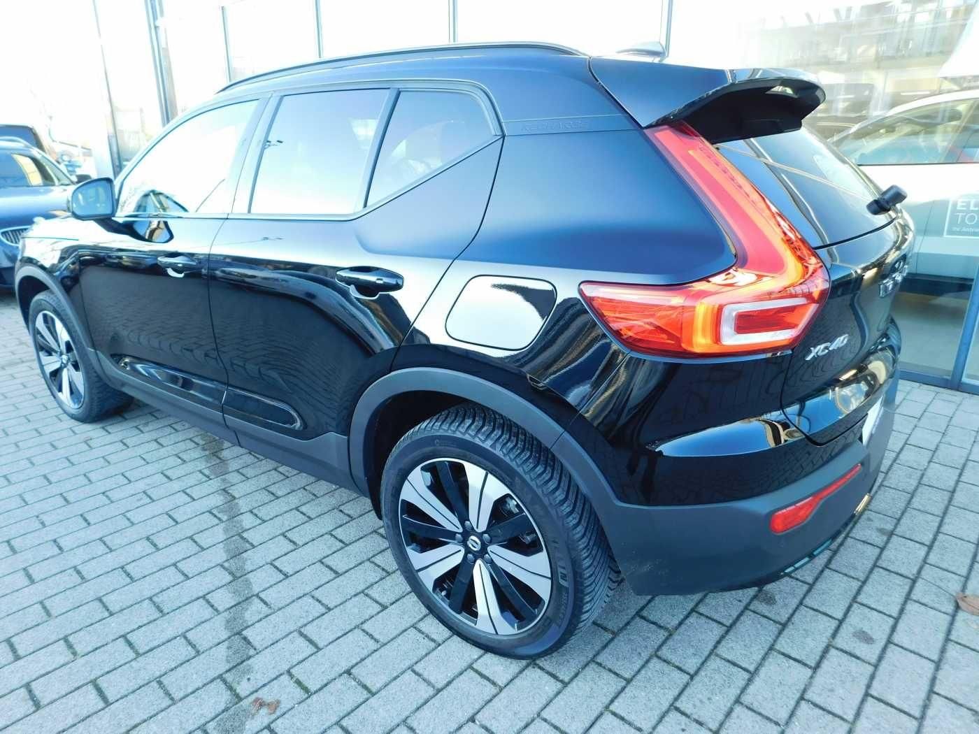 Fahrzeugabbildung Volvo XC40 Recharge 78 kWh Twin Motor Plus
