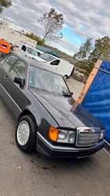 Mercedes-Benz 200E im Traumzustand - Mercedes-Benz 200 Gebrauchtwagen in Mainz