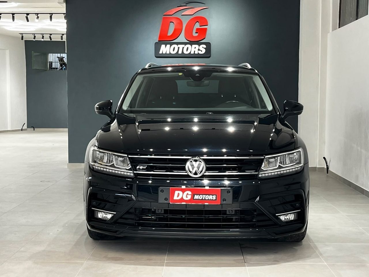 Volkswagen Tiguan 2.0 TDI SCR DSG Advanced BlueM imagem 2