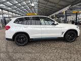 BMW Impressive NAV+LED+360°+H&K+HEAD-UP+20ZO - BMW iX3 mit Schiebedach