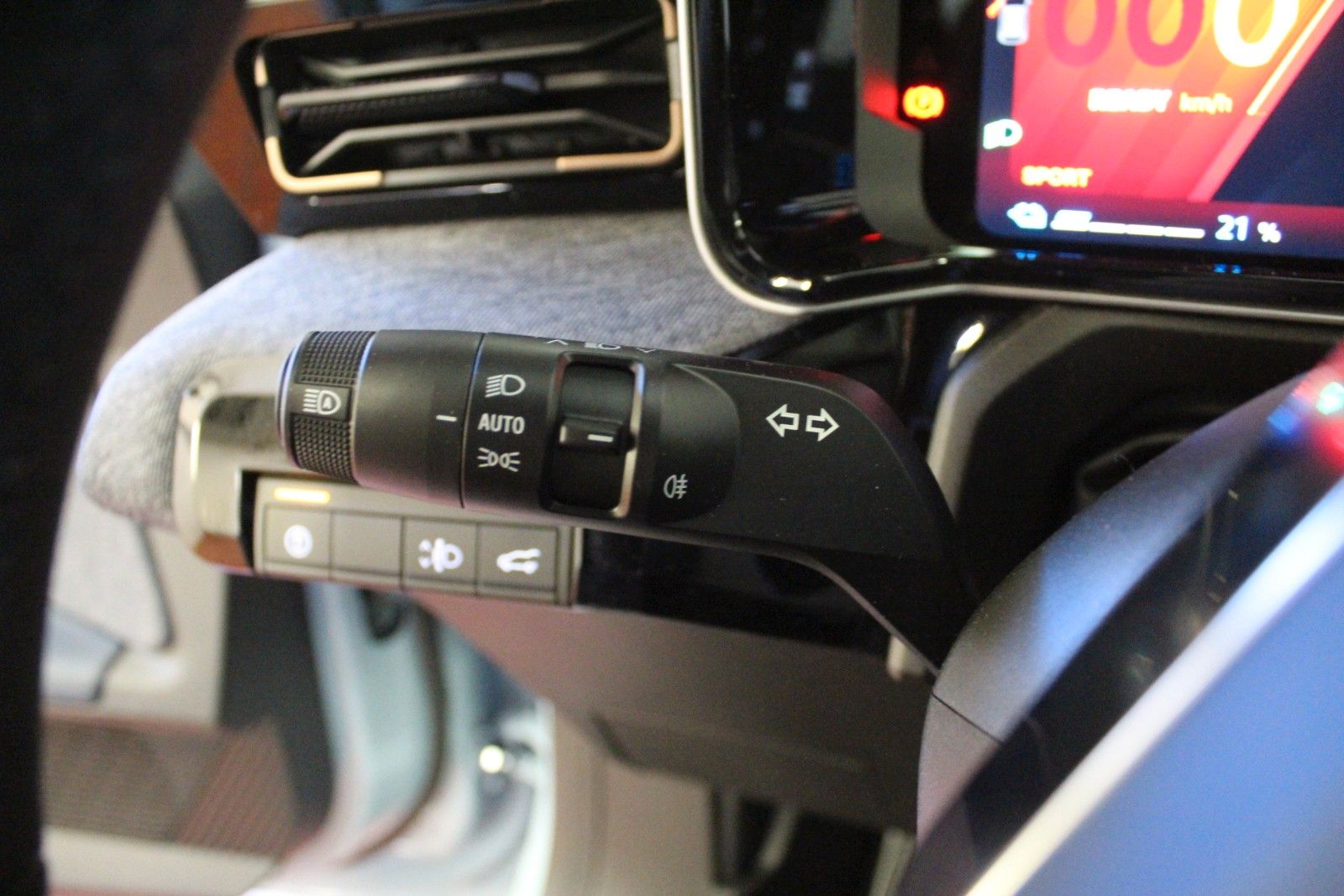Fahrzeugabbildung Renault R 4 150 Comfort Range Techno*Winterpaket*