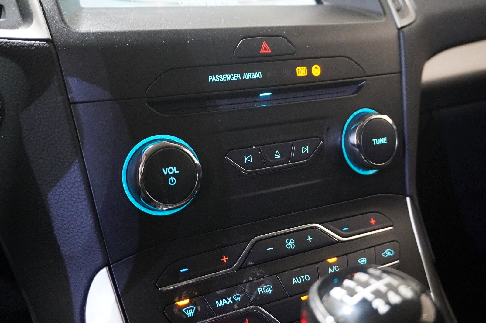 Fahrzeugabbildung Ford S-Max 2.0D TREND NAVI/LED/KAMERA/SHZ/SPORT/DAB+