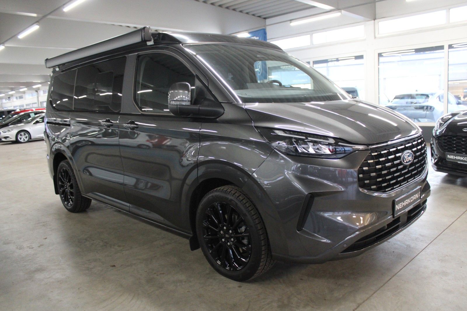 Fahrzeugabbildung Ford Transit Custom Nugget L1 Titanium Aufstelldach
