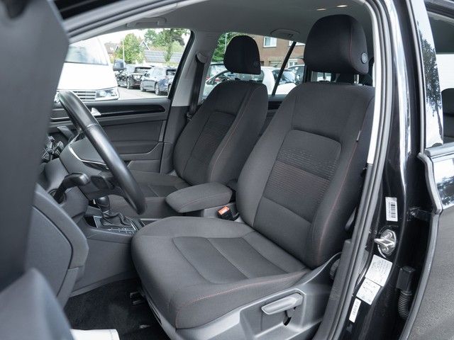 Golf Sportsvan Sound TSI DSG AHK Navi ACC Ganzja