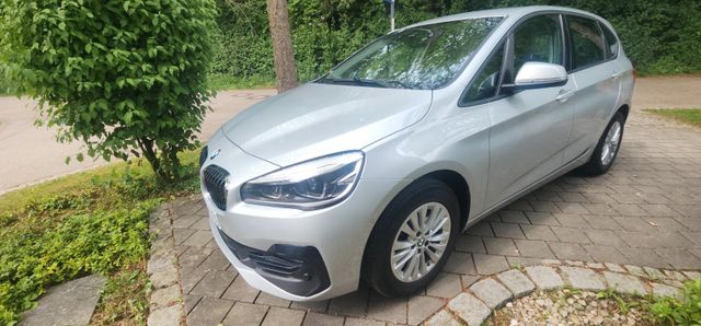 BMW 220iA Active Tourer Sportline*AHK*Navi