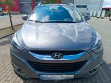 Hyundai ix35 2.0 CRDi Aut. | Pano | TÜV 11/27 | ÖL NEU - Hyundai ix35 in Hamburg
