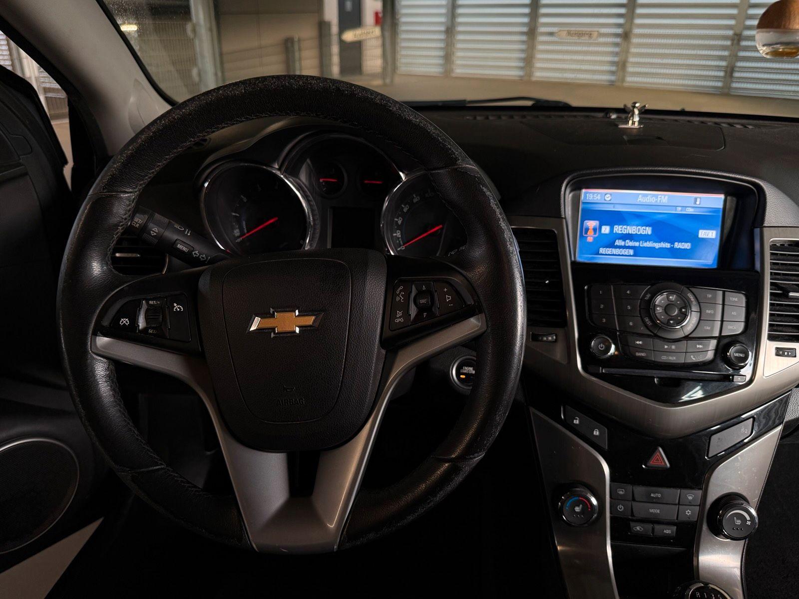 Chevrolet Cruze 2013 — photo 8