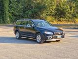 Volvo XC 70 XC70 D4 Geartronic Summum CV-181 E5B - Volvo C70 mit 5 Türen
