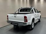 Toyota Hilux Double Cab 3.0 d 4x4 *AHK*DACHTRÄGER*NAVI* - gebrauchte Toyota Hilux aus dem Jahr 2014