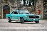 Ford Mustang GT 4.7 V8 "289" - Ford Mustang mit Benzin-Antrieb: Limousine