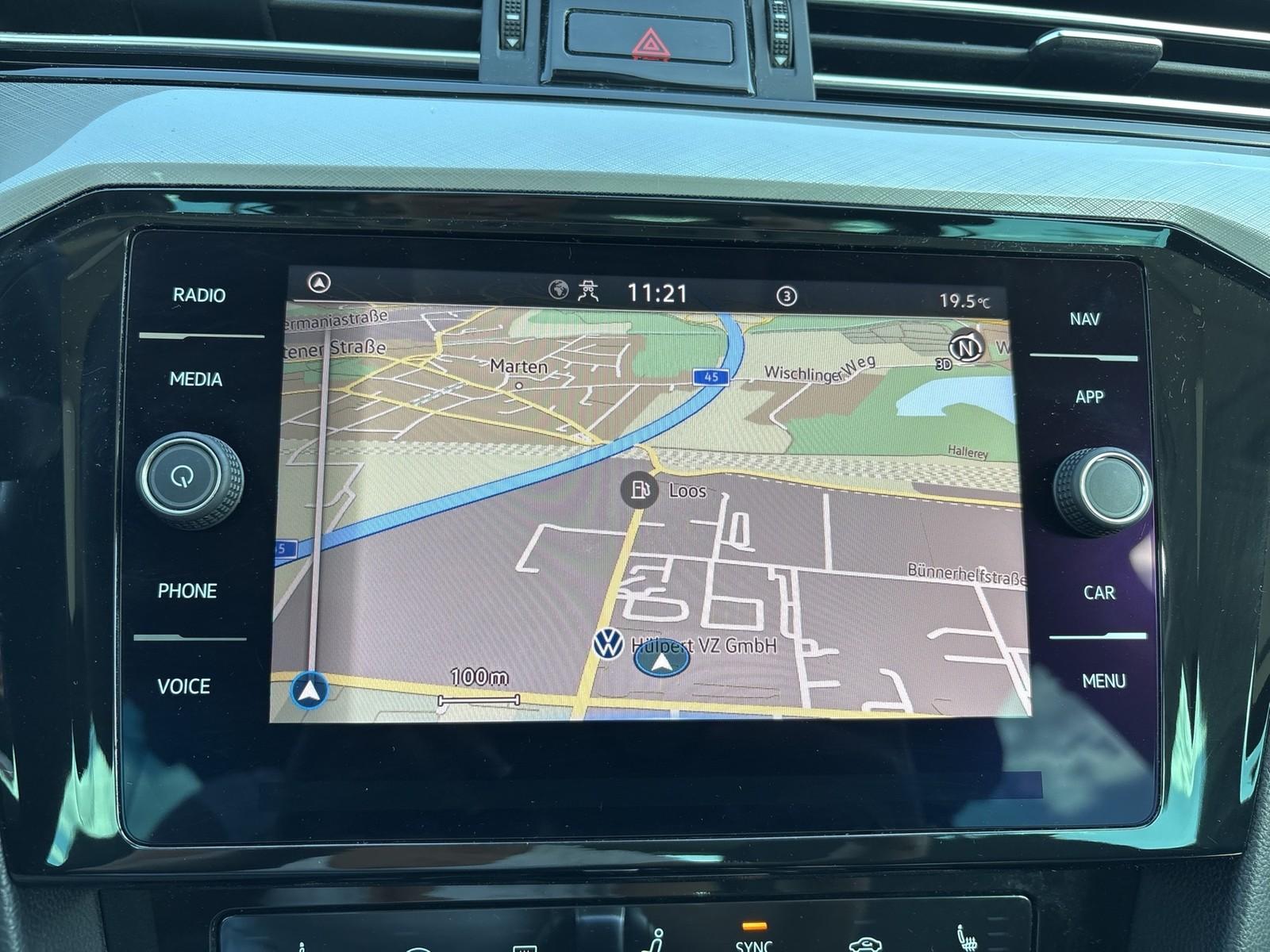 Volkswagen Passat Variant 2.0 BUSINESS PANO AHK 360°CAM ACC