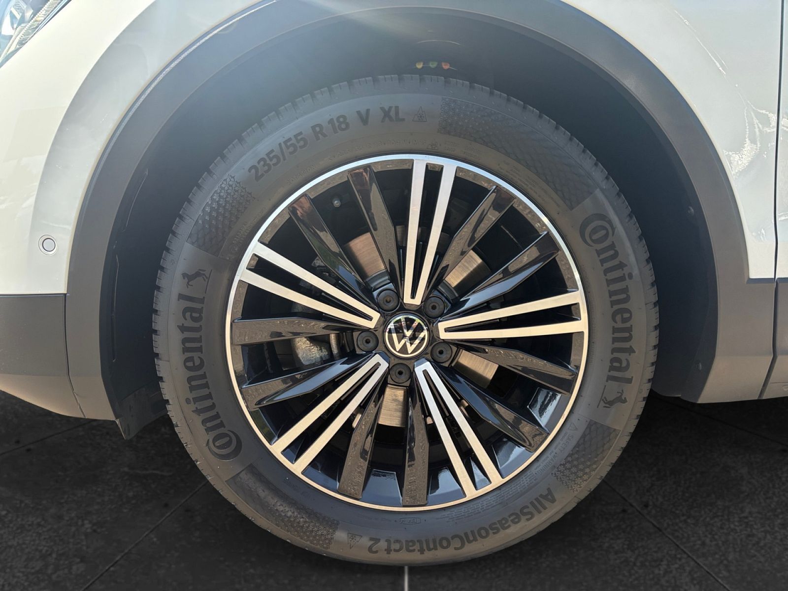 Volkswagen Tiguan - Bild 14
