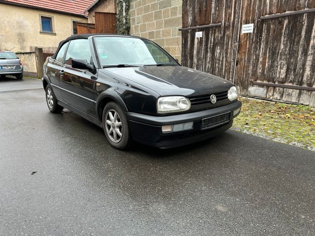 Volkswagen VW Golf 3 Cabrio schwarz 1,8 90PS 153tsd K...