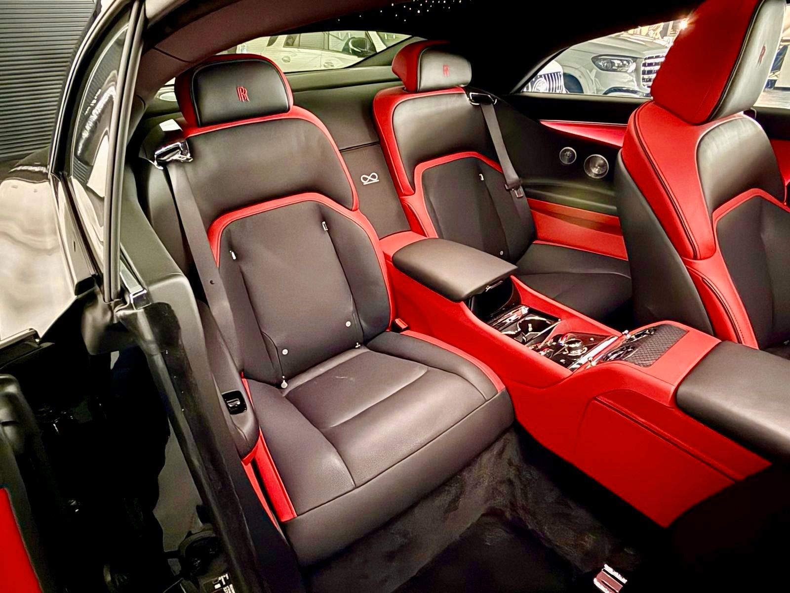 Rolls-Royce Spectre - Black Badge Spectre foto 18