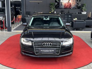 Audi A8 - 5