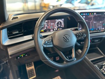 Volkswagen Tayron *R-LINE*1.HAND*MASSAGE*7-SITZER*ACC*
