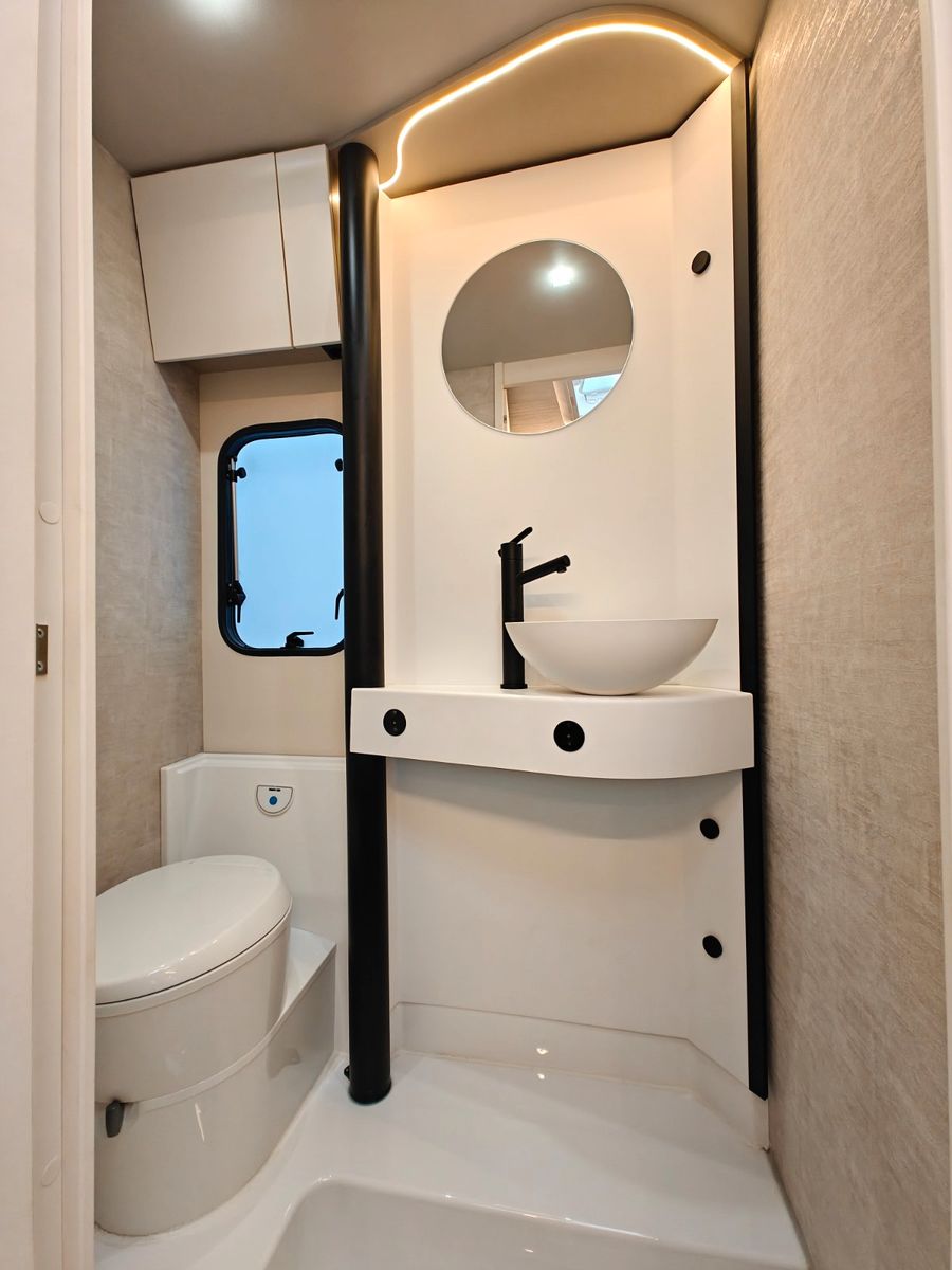 Fahrzeugabbildung XGO Dynamic 39 Lounge - SAT, TV, Markise 4m, Kamera