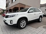 Kia Sorento Spirit 4WD *Leder, Navi, Kamera & Xenon* - Kia Sorento: Weiß