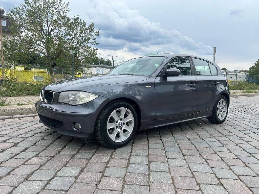 BMW 120