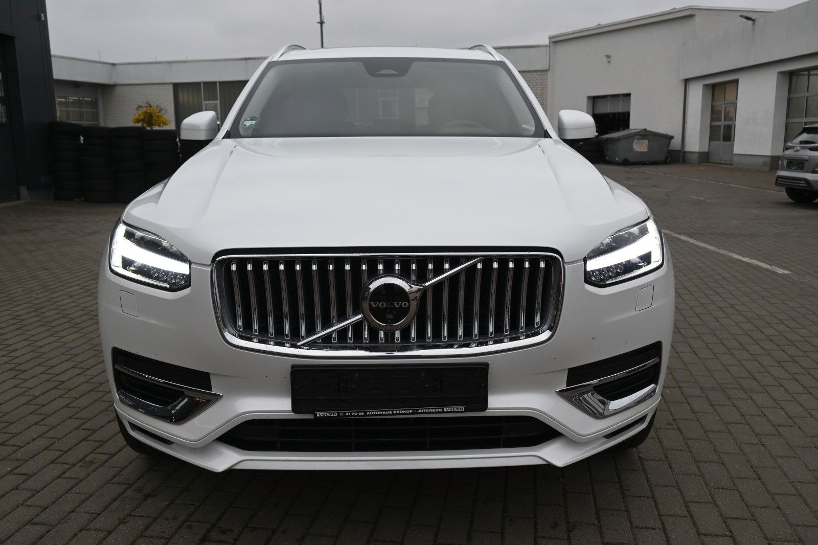 Fahrzeugabbildung Volvo XC90 T8 AWD Plus Bright*PANO*LUFT*360°*ACC*AHK