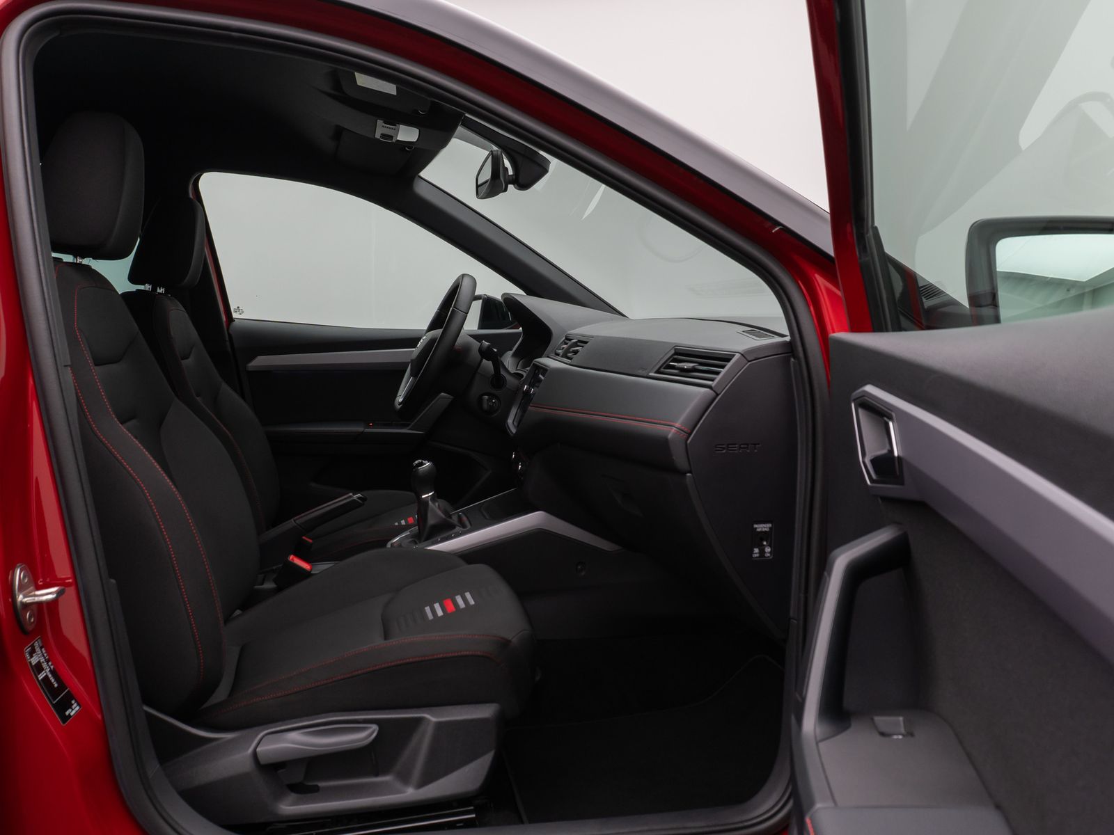 Fahrzeugabbildung SEAT Arona FR 1.5 TSI Kamera LED Tempomat Sport