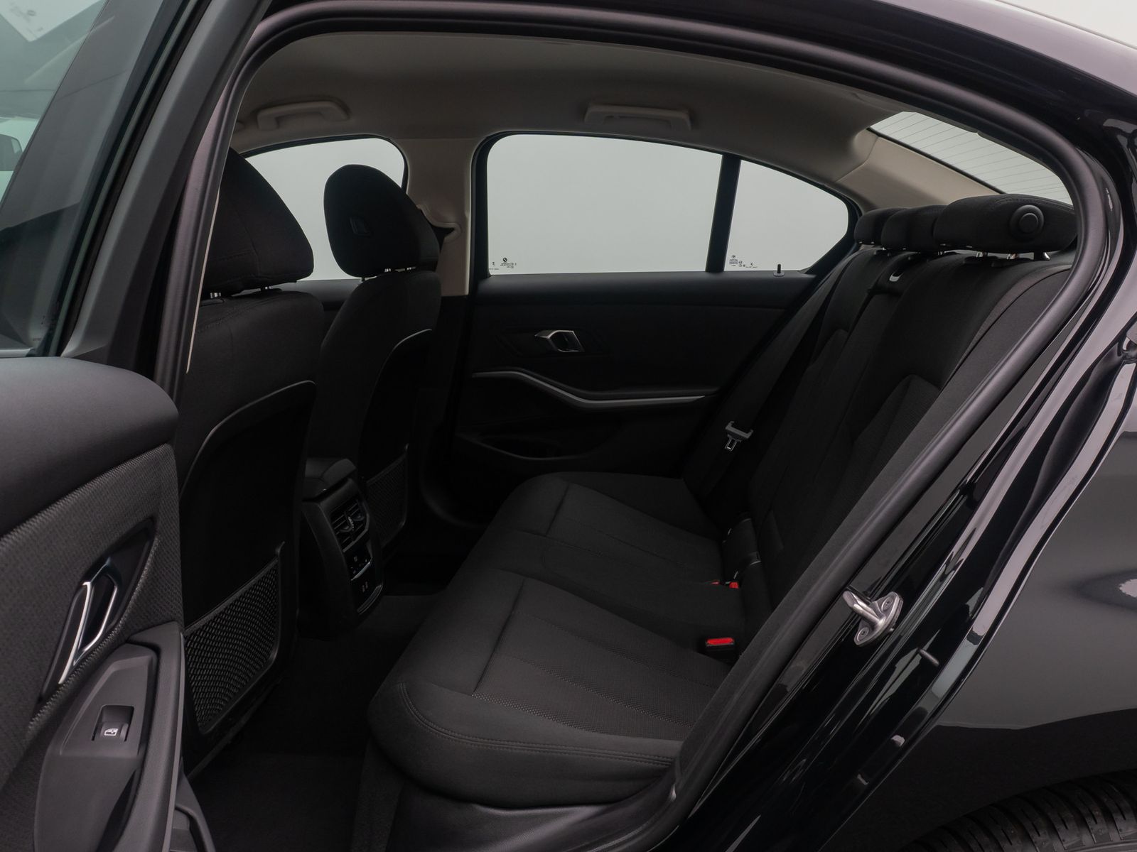 Fahrzeugabbildung BMW 318i LED DAB PDC Cockpit+ DigitalDisp