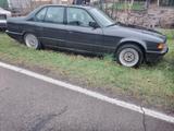 BMW 750i E32 V12 - BMW 750: E32 750i
