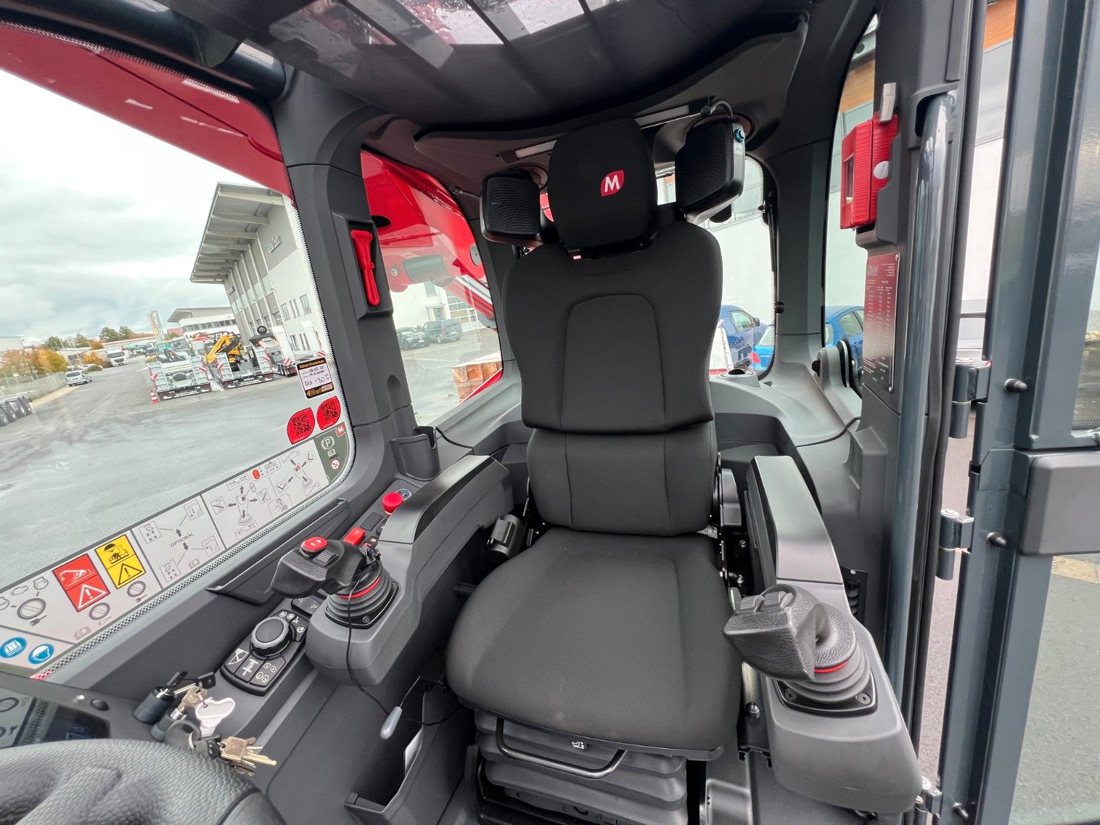 Fahrzeugabbildung Andere Magni RTH 6.31 SH / Fällkran 2 / Westtech CS750