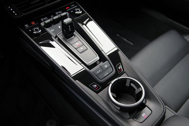 Porsche 992.2 4 GTS Coupe*14-Wege,ACC,BOSE,Schiebedach*