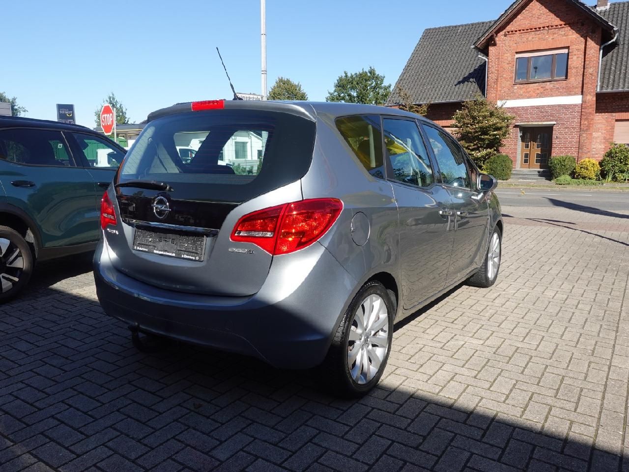 Fahrzeugabbildung Opel Meriva B 1,4 Innovation