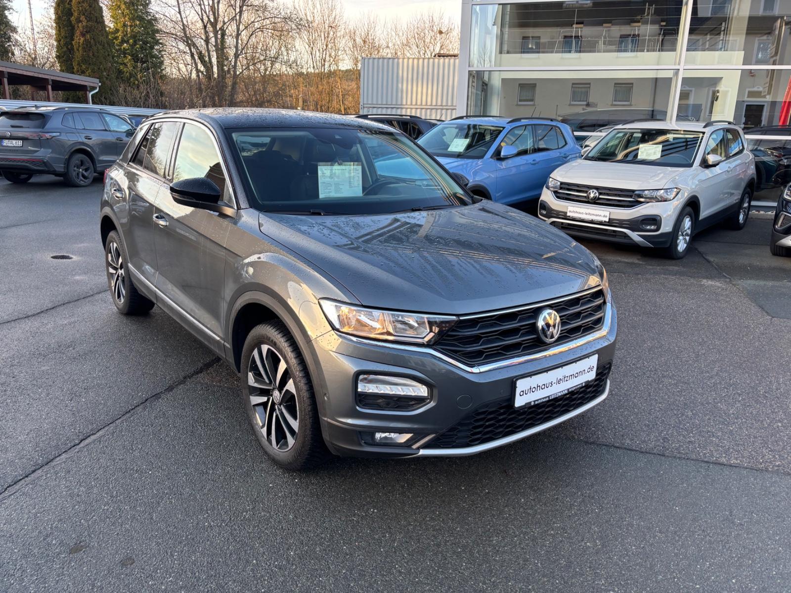 Volkswagen T-Roc 1.5 TSI DSG IQ.DRIVE,AHK,Navi,ACC,Keyless,
