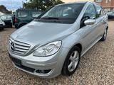 Mercedes-Benz B 200 AUtomatik/ PDC/ Navi - Mercedes-Benz B 200 Gebrauchtwagen in Köln