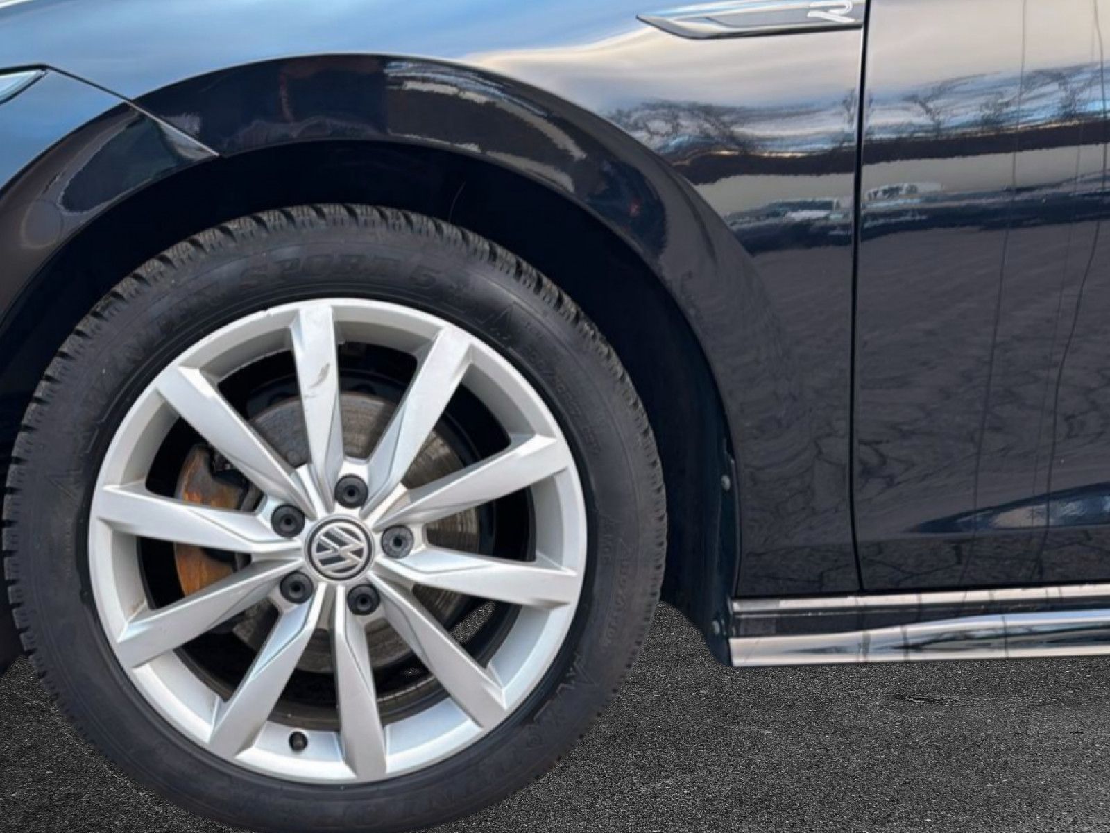 Fahrzeugabbildung Volkswagen Golf 2.0 TDI R-Line 150 PS/ PANO/ ACC/ HARMAN