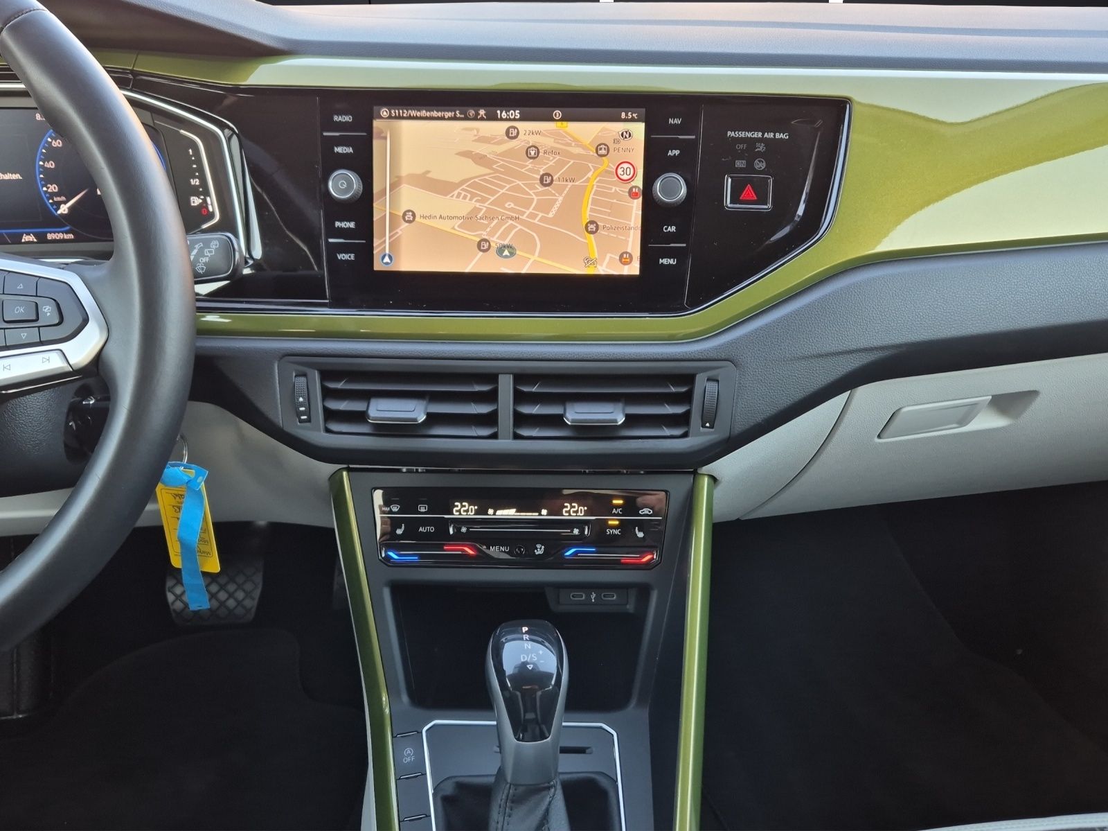 Fahrzeugabbildung Volkswagen Taigo 1.0 TSI Style DSG Matrix RFK SHZ ACC APP