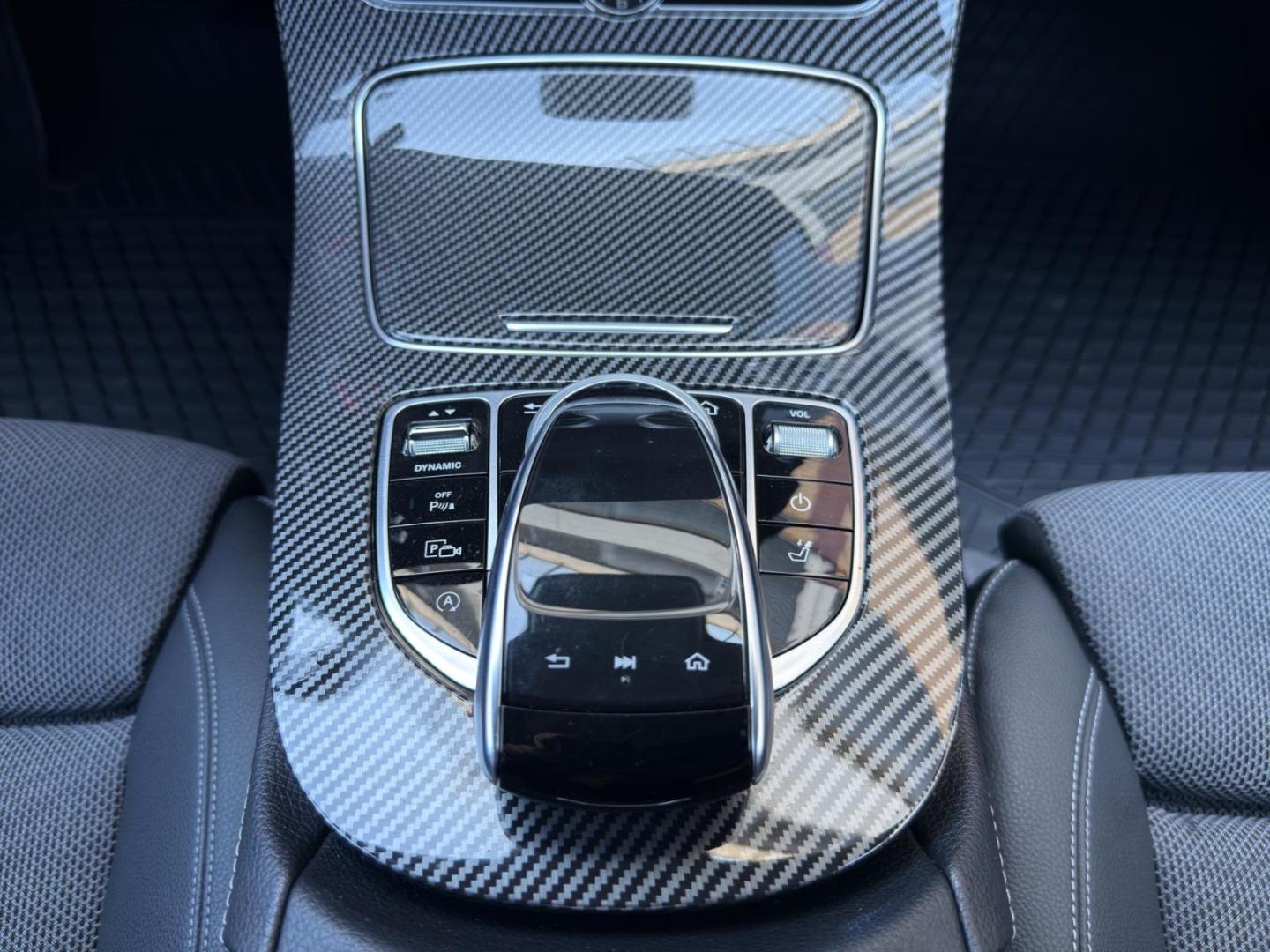Mercedes-Benz E 220 d T Avantgarde MBUX COMAND Kamera LED Appl