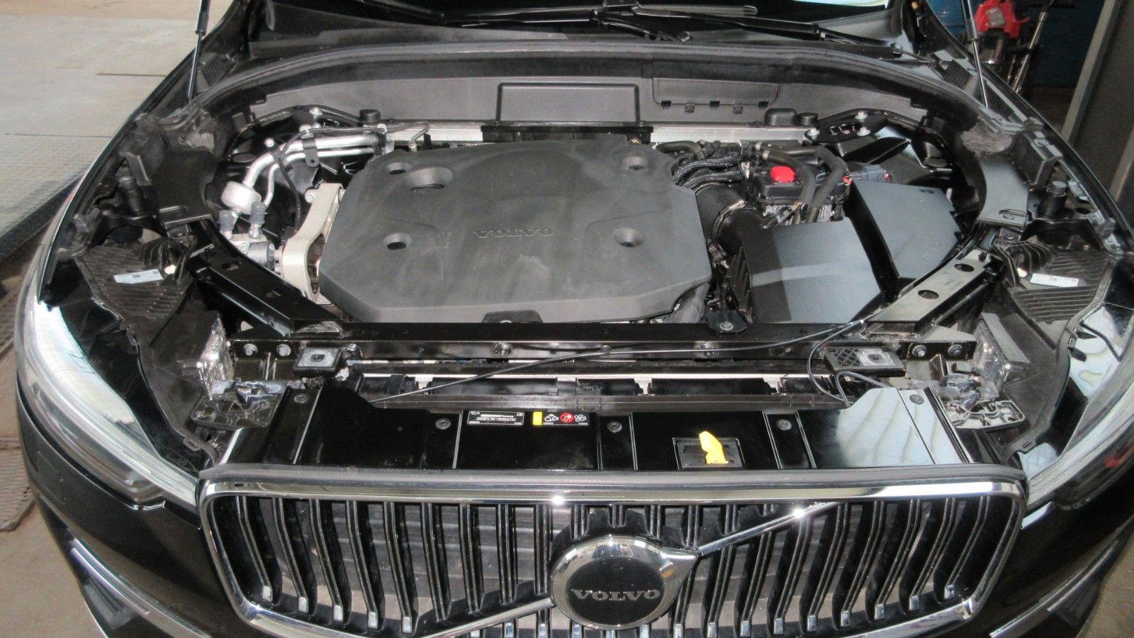 Fahrzeugabbildung Volvo XC 60 B4 Plus Bright 2WD