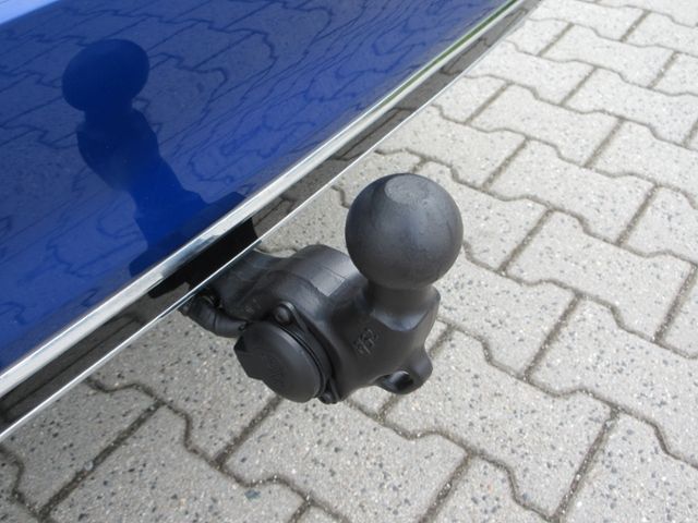 Passat Variant 2.0 TDI 240 PS 4M DSG R-Line Eleg