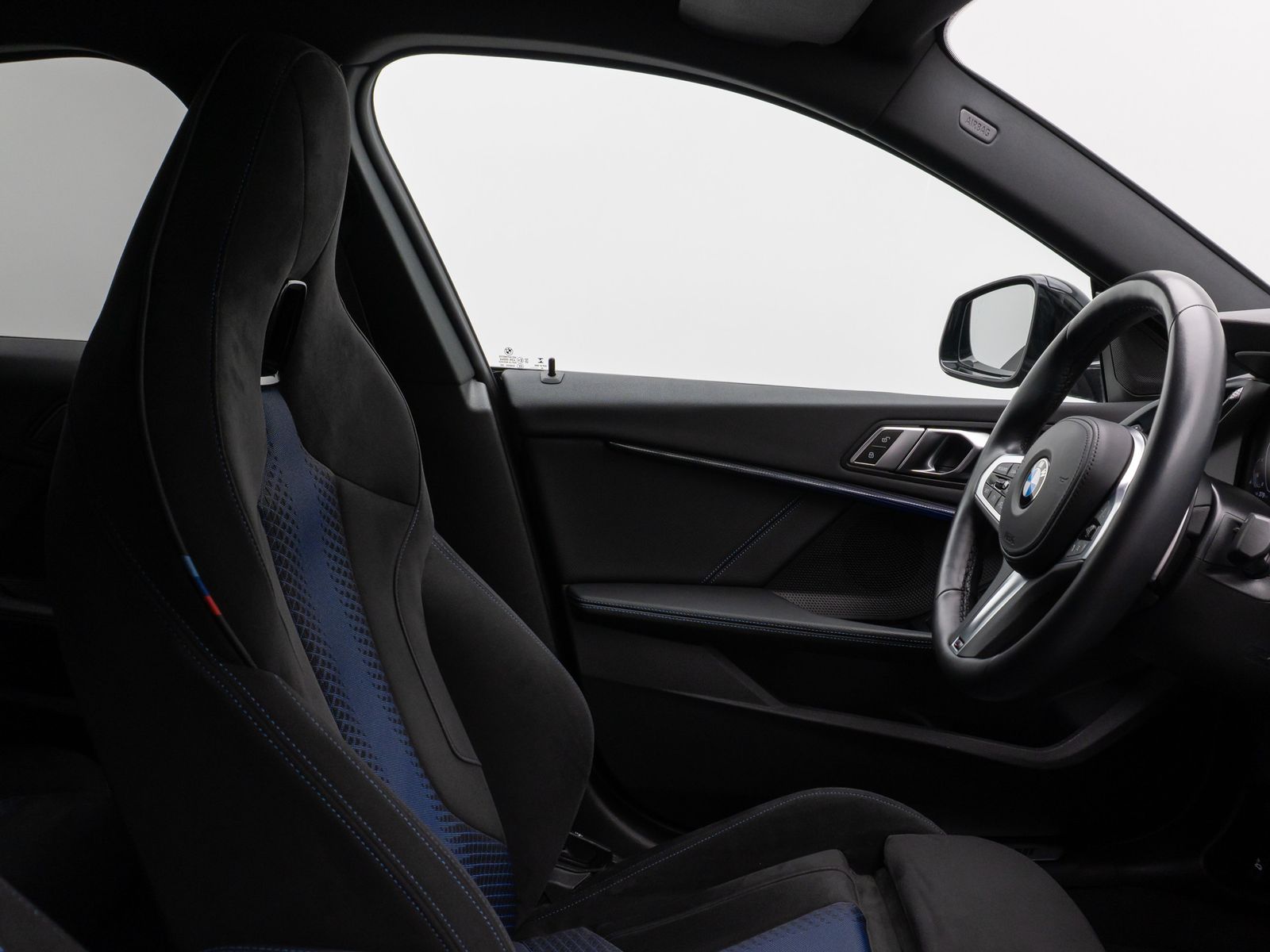 Fahrzeugabbildung BMW 220i Gran Coupé M Sport Kamera DAB HiFi 19Zoll