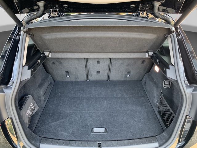 Fahrzeugabbildung BMW 220i Active Tourer Sport Line+LED+Navi+Leder+AHK