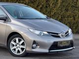 Toyota Auris 2.0 diesel-Start Edition-Camera-Klimaaut. - Toyota Auris mit Anhängerkupplung