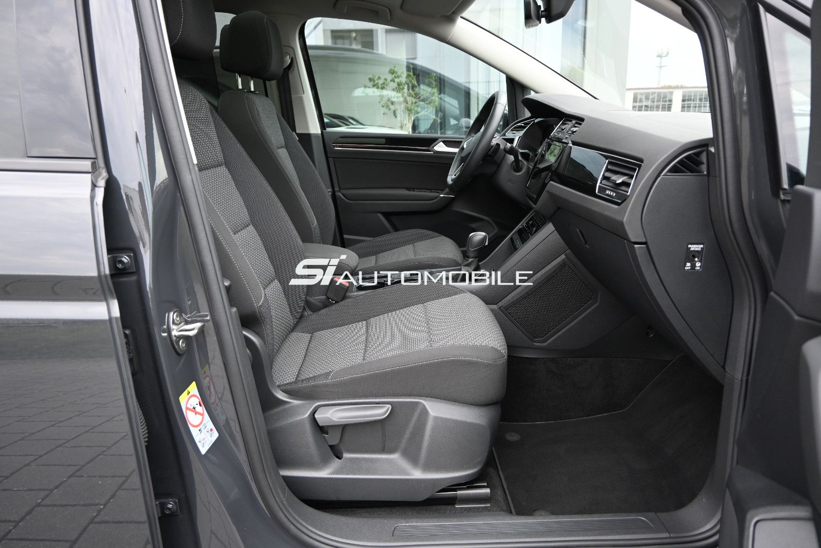 Fahrzeugabbildung Volkswagen Touran 2.0 TDI °UVP61.090€°ACC°AHK°DYN°PANO°SHZG