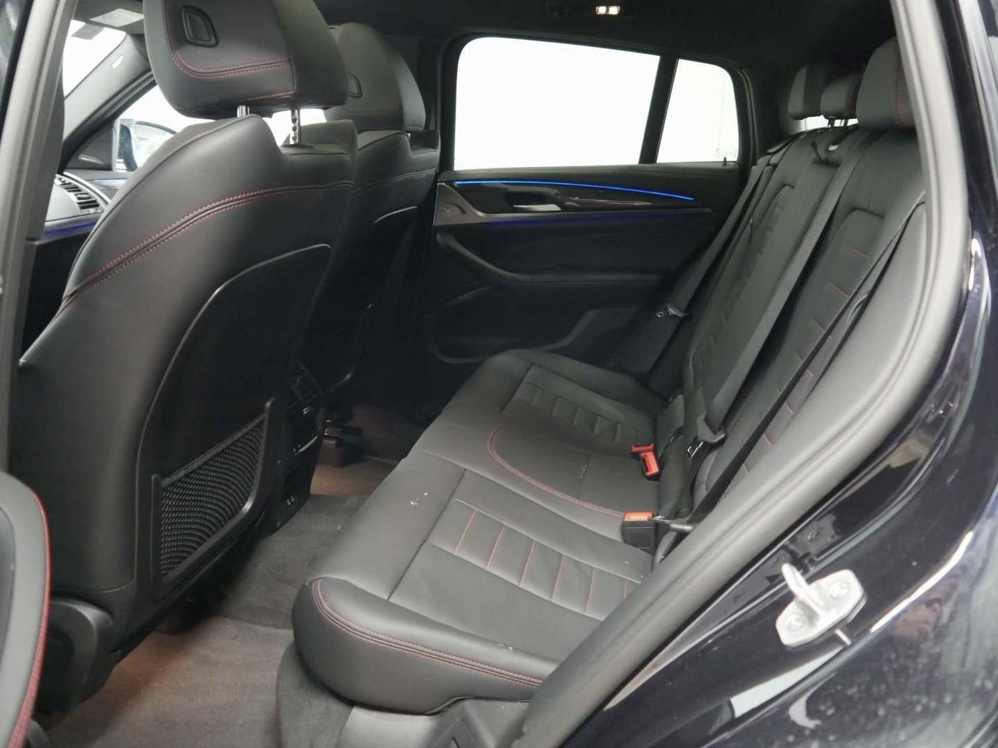 Fahrzeugabbildung BMW X4 M40d Standheizung | Panorama-Glasdach | 20" L