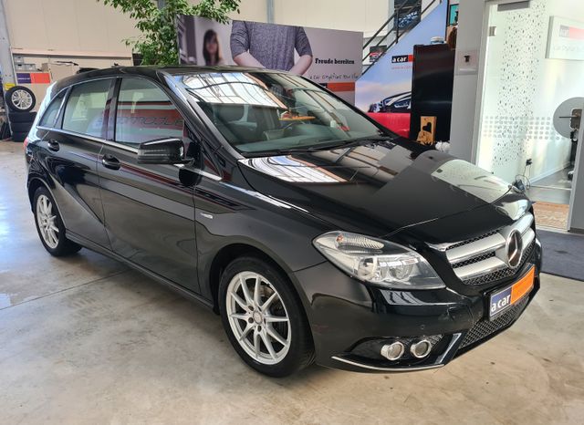 Mercedes-Benz B 180  BlueEFFICIENCY Sports Tourer| Scheckheft