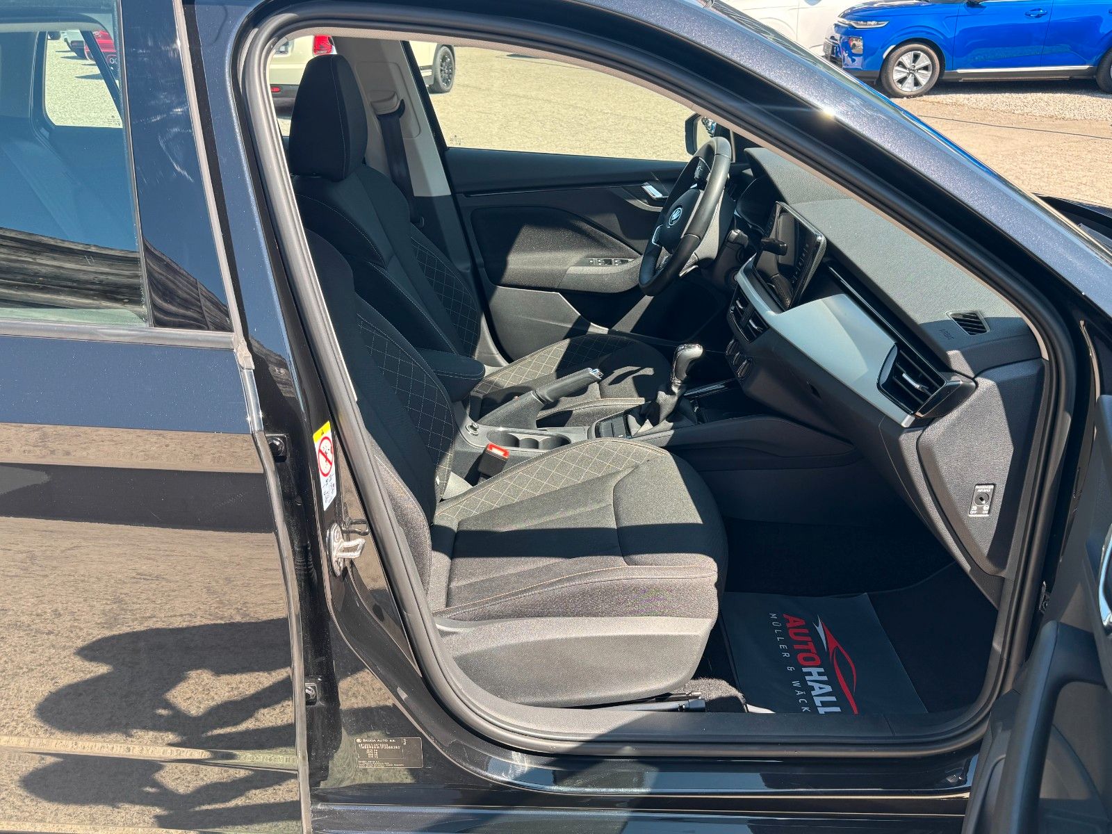 Fahrzeugabbildung SKODA Scala Ambition 1.0 TSI DSG Navi SmartLink VC SHZ