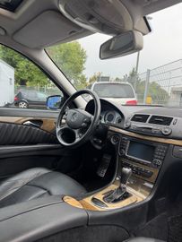 Mercedes E 280 - 10