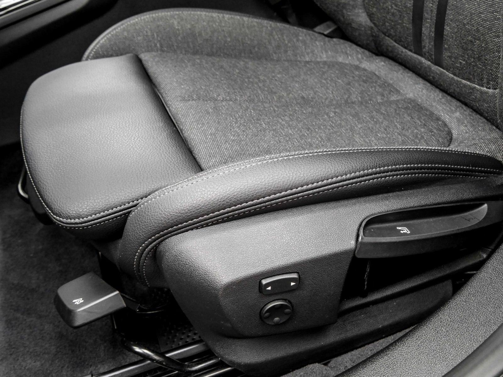 BMW 118i PANO NAVI LED PDC V+H DAB Tempomat Klima