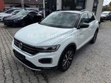 Volkswagen T-Roc Style 2.0TDI DSG*1.Hand*LED*ACC*SHZ*DAB* - gebrauchte VW SUV & Geländewagen
