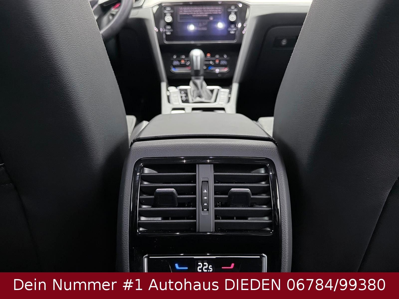 Volkswagen Passat Variant Elegance Keyless + LED + ACC